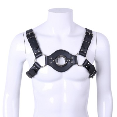 Мужская сбруя с O-ring кольцом на груди Мужская сбруя с O-ring кольцом на груди